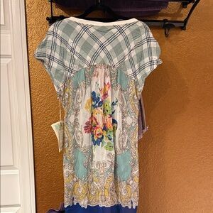 Aratta Green Plaid Short Sleeve Tunic with stunning back XL NWT